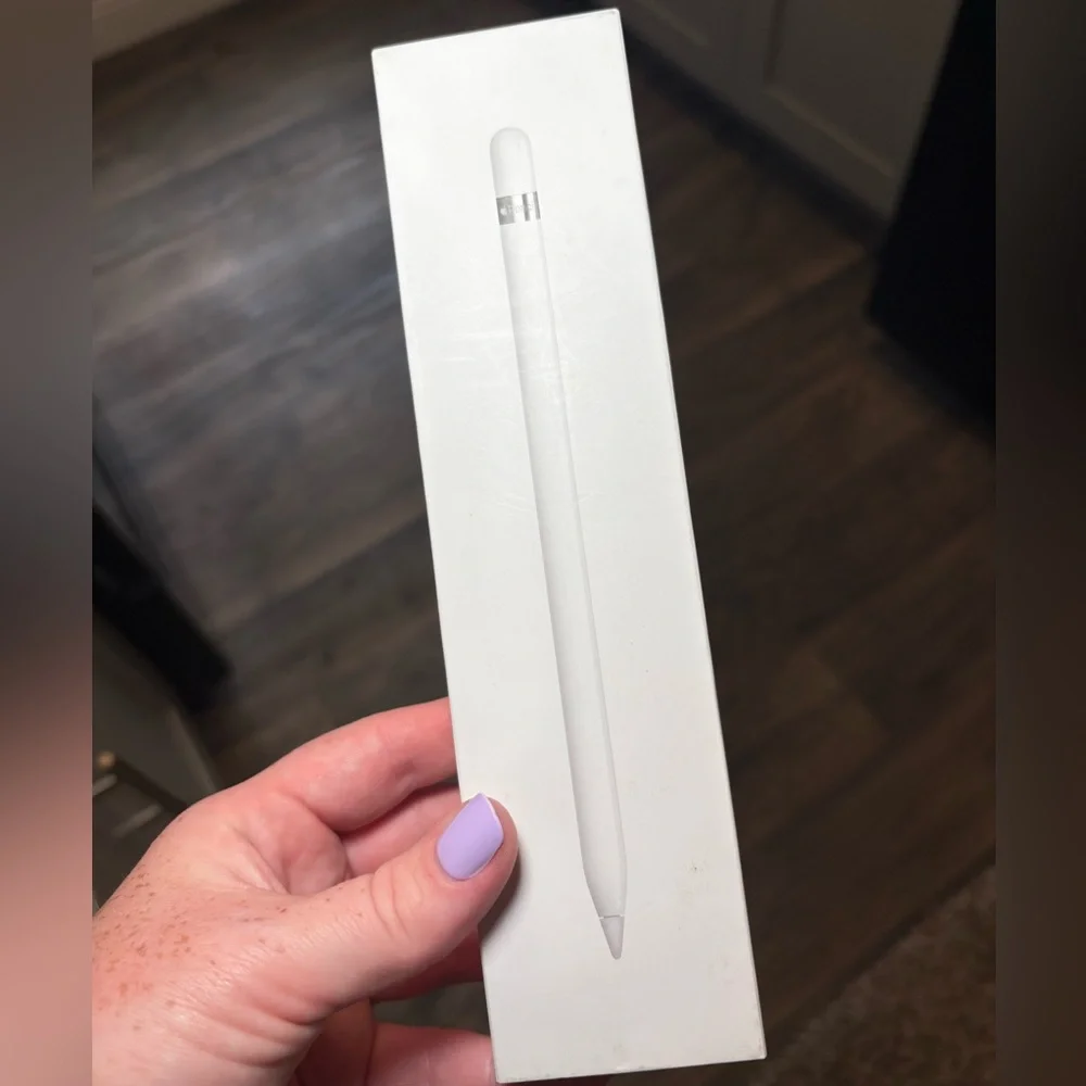 Apple Pencil in White
